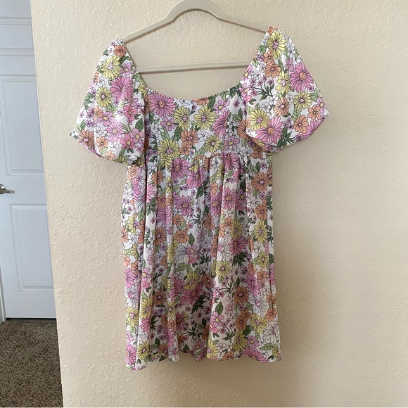 Altar’d State Floral Mini Dress Size Medium - Picture 9 of 9